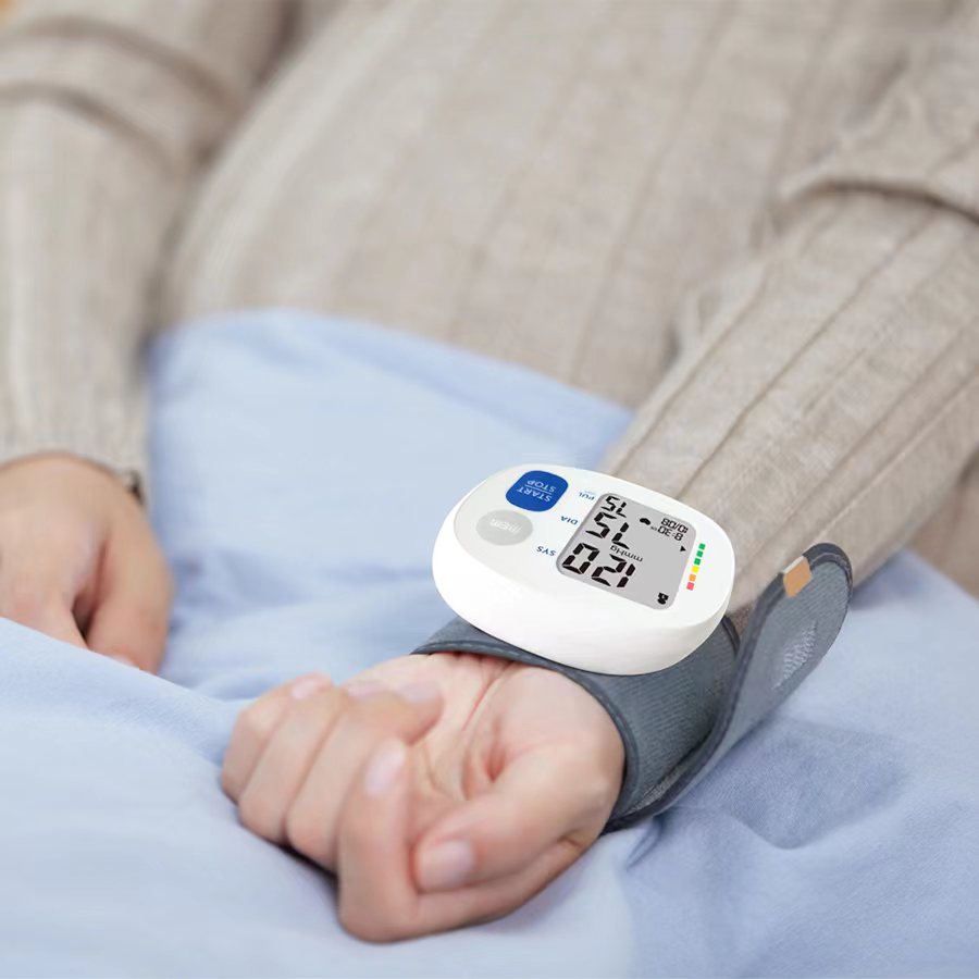 Penggunaan Isi Rumah Pemantau Tekanan Darah Mudah Alih Kilang Tensiometer Pergelangan Tangan