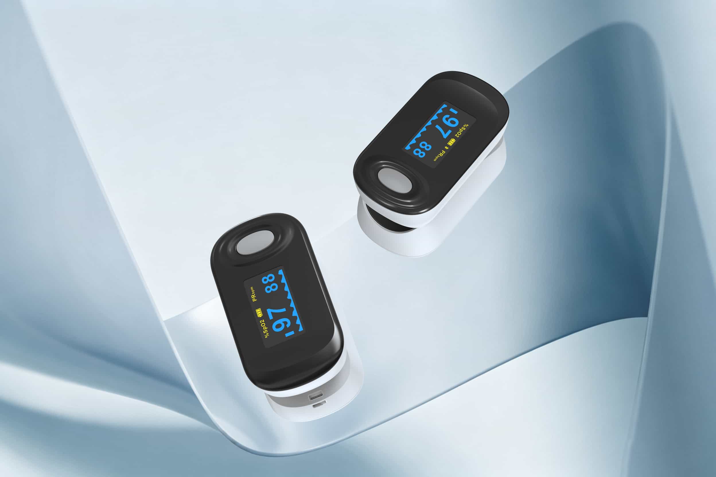 Joytech XM-103 fingertip pulse oximeter with Bluetooth for stable finger fit.jpg