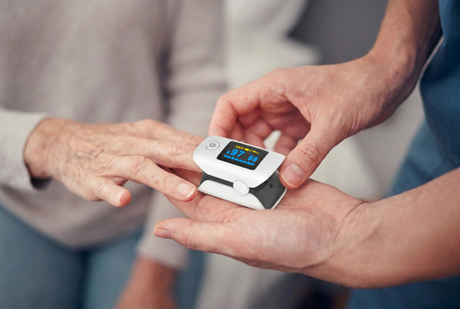 5 Factors Medical Device Brands Should Evaluate When Selecting a Pulse Oximeter Supplier.jpg